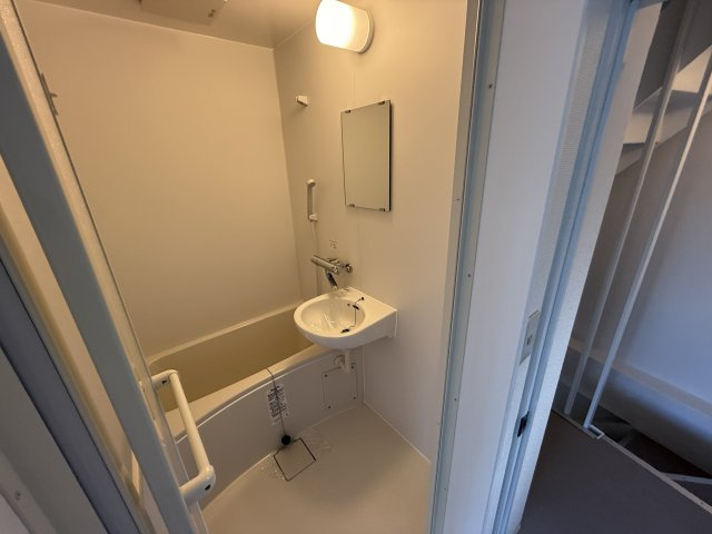 池田市栄本町戸建の浴室