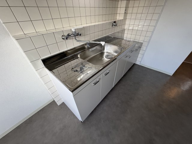 池田市栄本町戸建のキッチン
