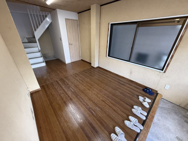 池田市栄本町戸建の内装