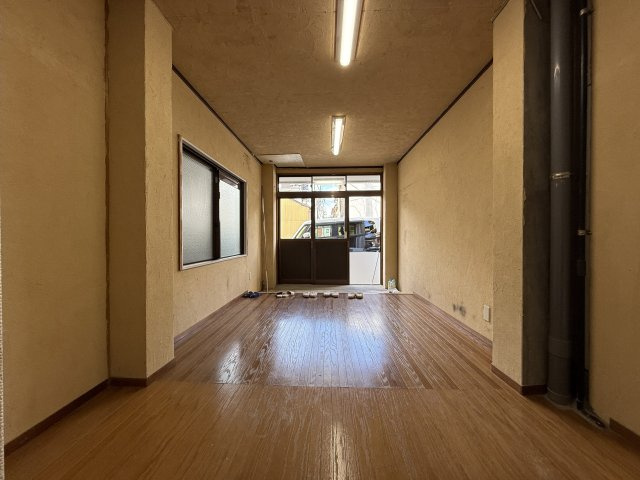 池田市栄本町戸建の居間・リビング