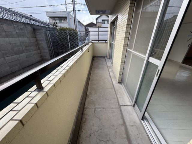 パルフェ上野西のバルコニー