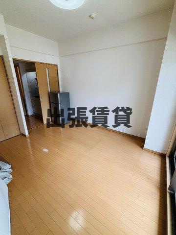 仲介手数料0円！！AXIS桜通内山の居間・リビング