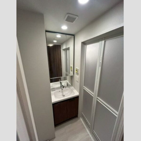 クレヴィスタ名駅南の洗面所|※同物件他部屋写真
反転、色違いの場合有
現況優先