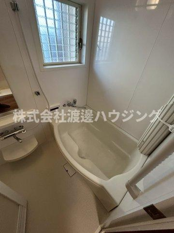 木川東３丁目一戸建の浴室
