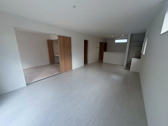 【居間・リビング】の画像