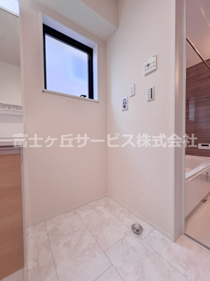 【ランドリースペース】 | 豊橋市牛川町 3期 新築一戸建て 1号棟 | 洗濯機置き場です