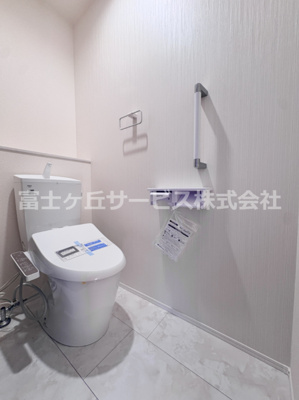 【トイレ】 | 豊橋市牛川町 3期 新築一戸建て 1号棟 | コンパクトで使いやすいトイレです
