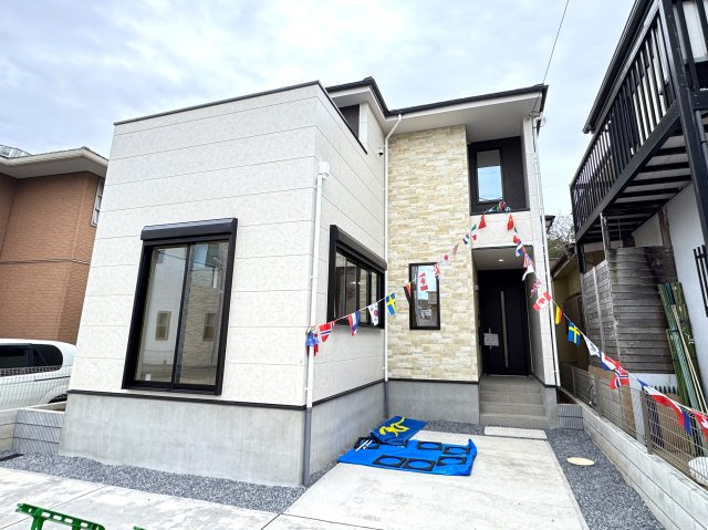 松戸市上本郷新築戸建【上本郷第二小学校：5分】の外観|完成済み内覧可能です！！