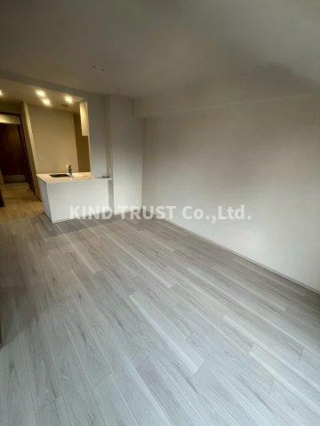 プレサンスレイズ新梅田の居間・リビング|こちらの居間で趣味の時間をお楽しみください