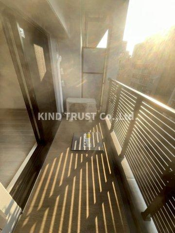 プレサンスレイズ新梅田のバルコニー|落ち着いた時間を過ごせるバルコニーです