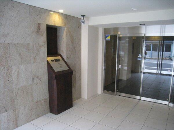 プレスタイル森下のエントランス