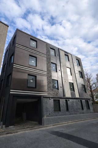 グランピア四谷