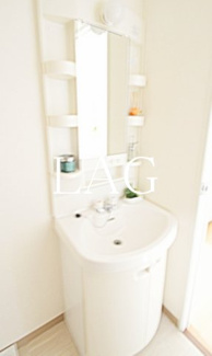 【洗面所】 | パインタワー | 洗面台です。