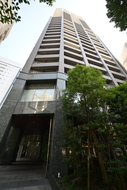 ファーストリアルタワー新宿