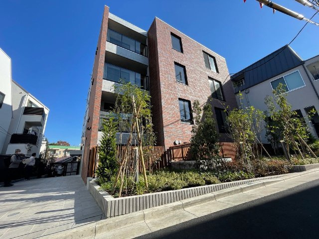 ＧＲＡＮ ＰＡＳＥＯ 駒場東大前の外観