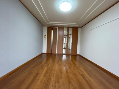 【内装】 | プチ・ベル | 洋室