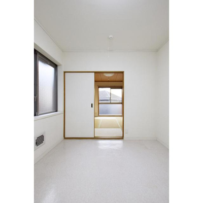 【居間・リビング】 | リリオ王禅寺 | 居室、リビング