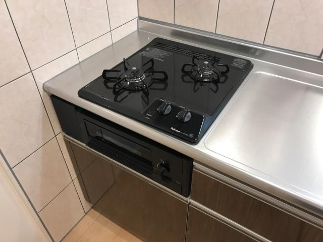 パレスコート　トーケンのキッチン|グリル付ガスコンロ（イメージ）