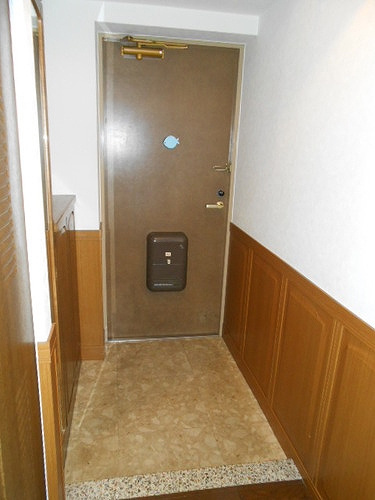 宝マンション岩塚の玄関|※前回募集時写真