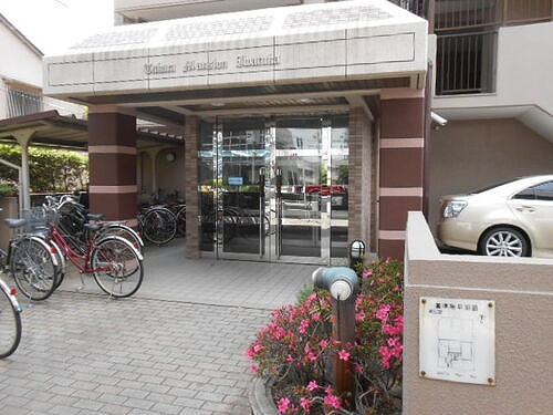 宝マンション岩塚のエントランス|※前回募集時写真