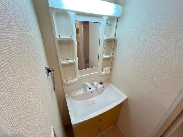 ジュネスの洗面所|洗髪洗面化粧台