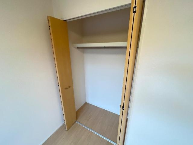 ジュネスの収納|クローゼット