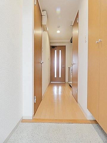 ロージュサクラの玄関