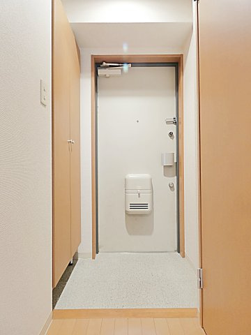 ロージュサクラの玄関