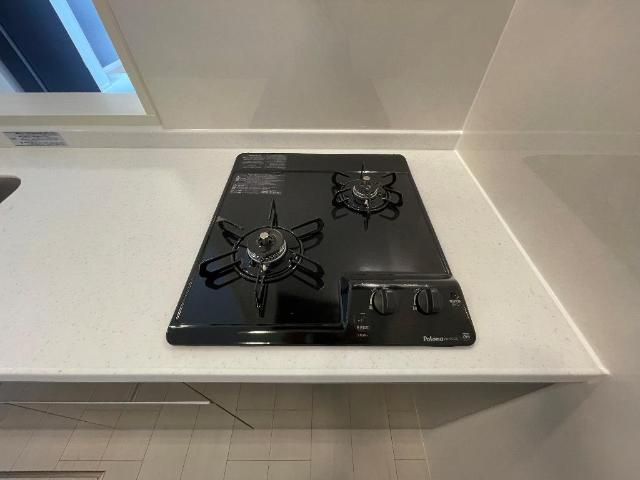 富山市掛尾町新築アパートのキッチン|ガスコンロ（イメージ）