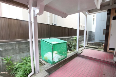 ゴミ捨て場