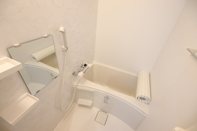 浴室乾燥機付きバスルーム