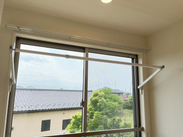 【設備】 | 仮）しらさぎ２丁目新築アパート | 室内物干し（イメージ）