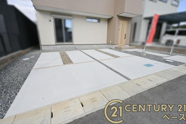 ファーストタウン別所町 １号棟 ／新築一戸建の駐車場|■現地撮影写真■駐車スペース２台分完備！