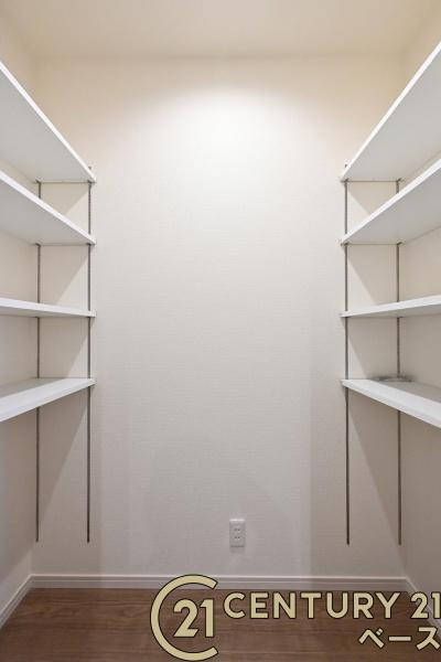 リーブルガーデン三輪 ／新築一戸建の内観：施工例|■日当たりのよい明るい雰囲気の洋室です！■