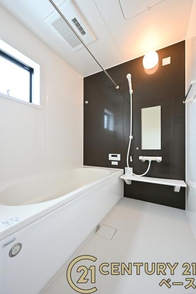 リーブルガーデン曽大根 ／新築一戸建の浴室|■ゆったり１坪サイズ！足を伸ばしての入浴は疲れも癒してくれます！■