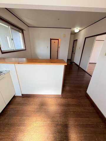 シャーウッドＭＩの居間・リビング