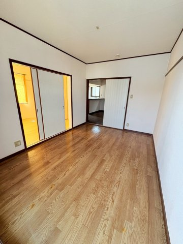 シャーウッドＭＩの洋室