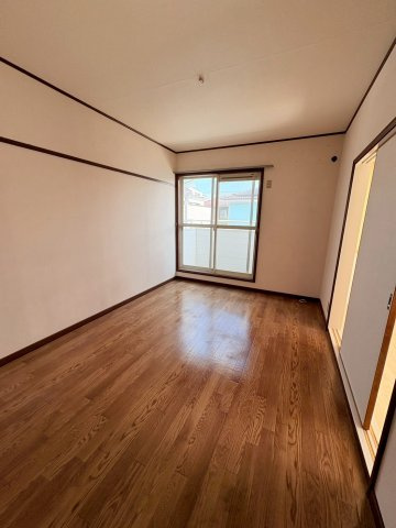 シャーウッドＭＩの洋室