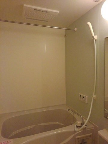 パインバードＢの浴室