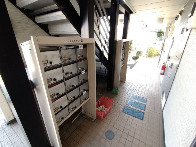 レオパレスＦｏｒ　ｙｏｕのその他|集合ポスト