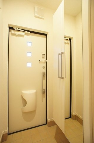 グランデの玄関