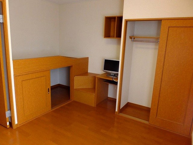 レオパレス鷹之台の内装