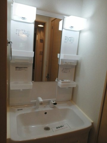 レジデンス　ＳＡＣＬＡの洗面所