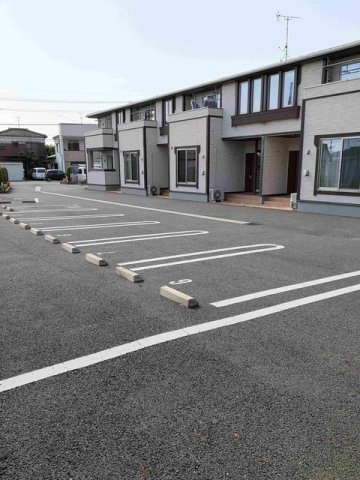 ヴィフ　シャンブルの駐車場