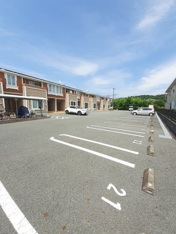 ブローテＭ　Ⅰの駐車場