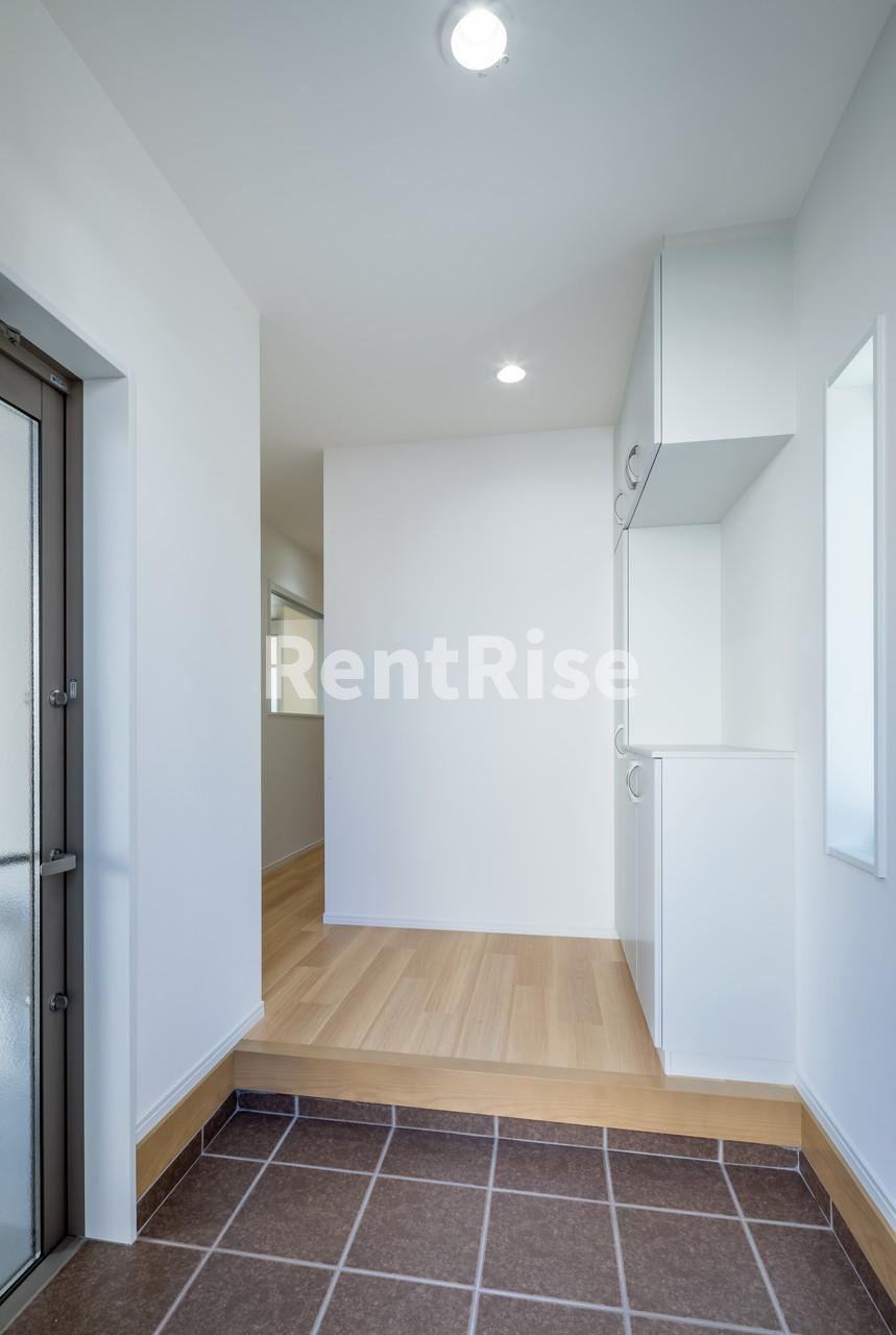 稲沢市陸田宮前１丁目の一戸建ての玄関|参考写真です。現況優先。