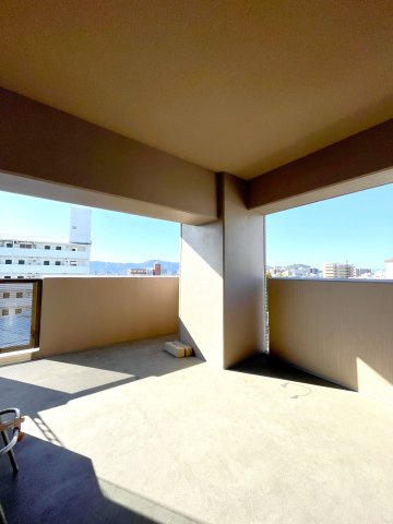 アルファステイツ知寄町のバルコニー|広々とした開放感のあるバルコニー。日当りも良好です。