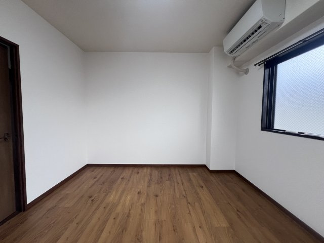 with 赤羽の子供部屋