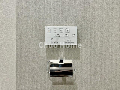 【内装】 | ラベルティ小岩 | 【ウォシュレット】清潔に使いたいお手洗いには最適な設備です。もちろんウォームレットも標準装備です。