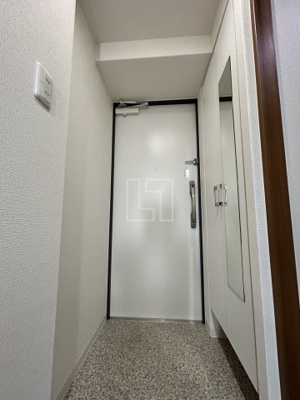 【玄関】 | ヴィラ・リヴィエール | ヴィラ・リヴィエール　玄関スペース